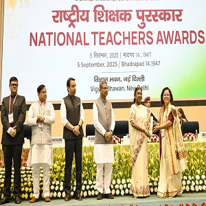 President Droupadi Murmu conferred National Awards