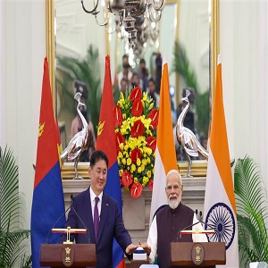 Khuralsukh Ukhna meets Narendra Modi