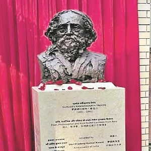 Rabindranath Tagore statue unveiled in China