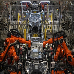 Indias electric vehicle (EV) market continued its rapid expansion in 2025